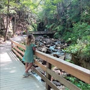 Meet your Posher, Julia